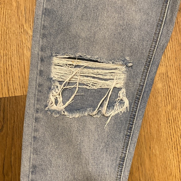 2 for $20! PrettyLittleThing Mom Jeans - Picture 4 of 8